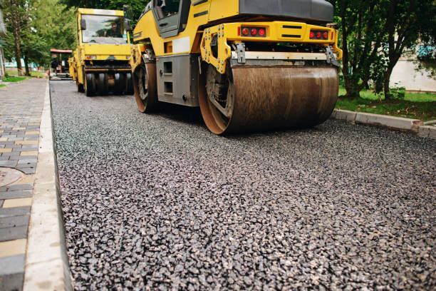 Best Permeable Paver Driveway  in Kenyon, MN